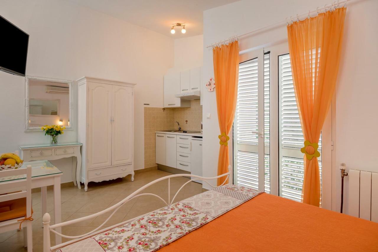 Apartments Villa Lilla 바스카보다 외부 사진